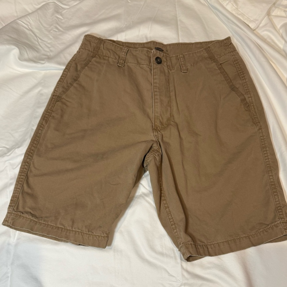Mens 32 Flat Front Short